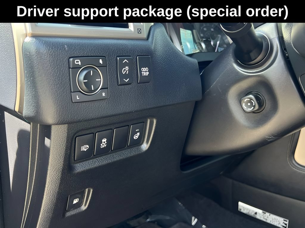 Used 2017 Lexus GX 460 Luxury AWD/4WD image 39