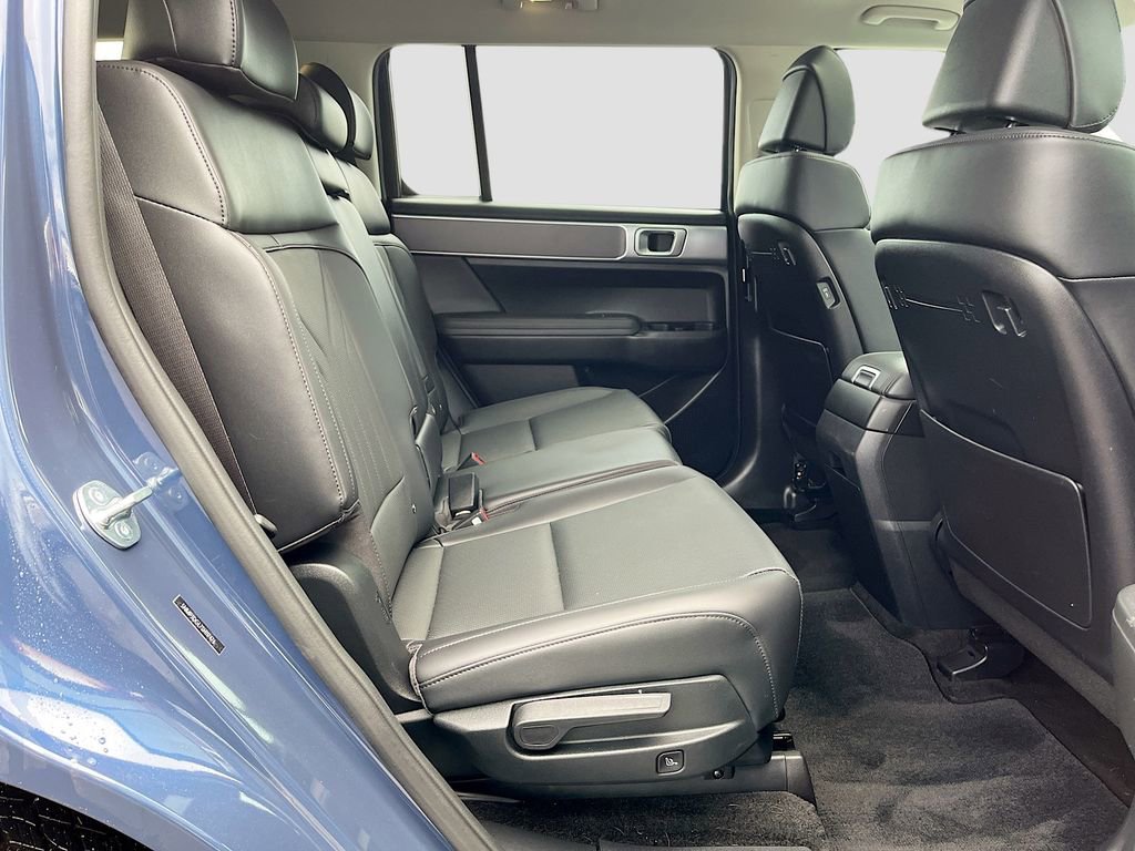 Used 2025 Hyundai Santa Fe XRT image 27