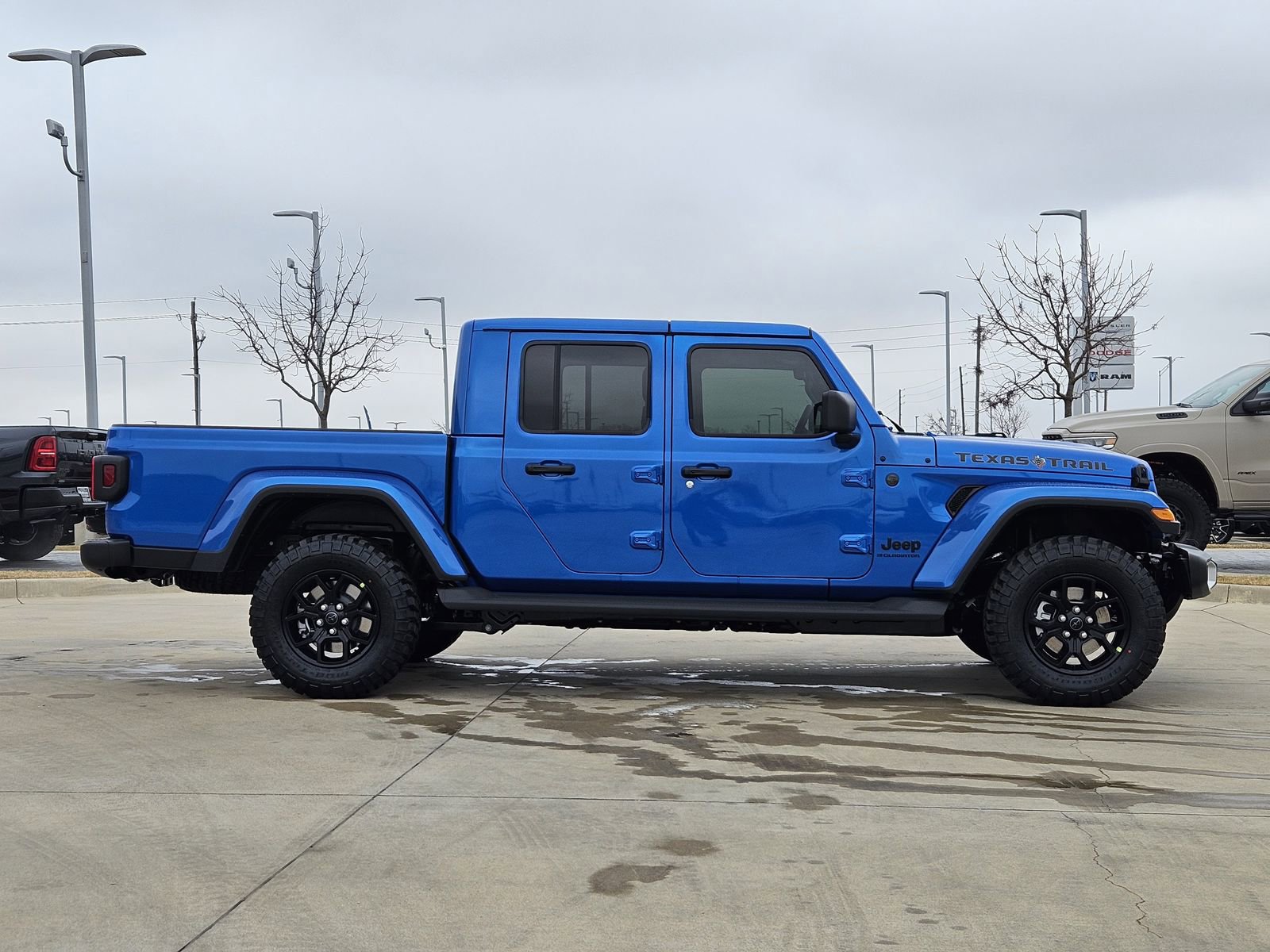New 2026 Jeep Gladiator Mojave AWD/4WD image 7
