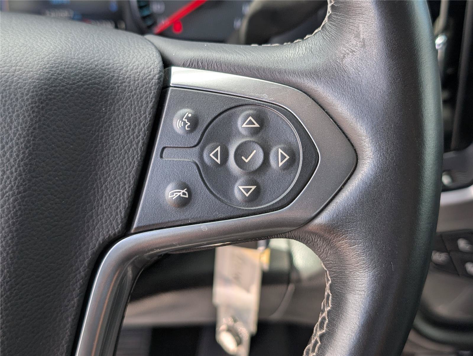 Used 2015 Chevrolet Silverado 3500 LTZ w/ LTZ Plus Package AWD/4WD image 23