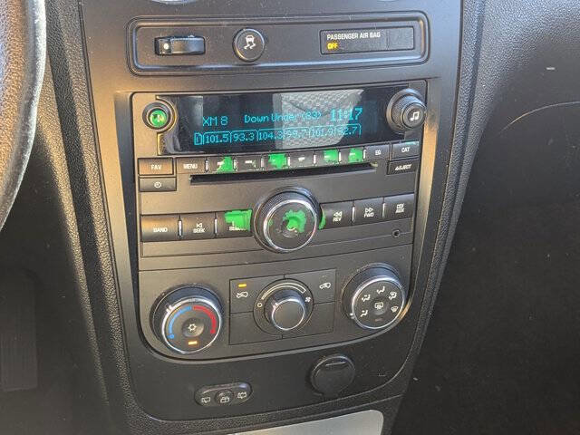 Used 2010 Chevrolet HHR LS image 20