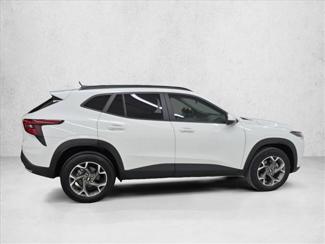 Certified 2024 Chevrolet Trax LT w/ Driver Confidence Package FWD image 4