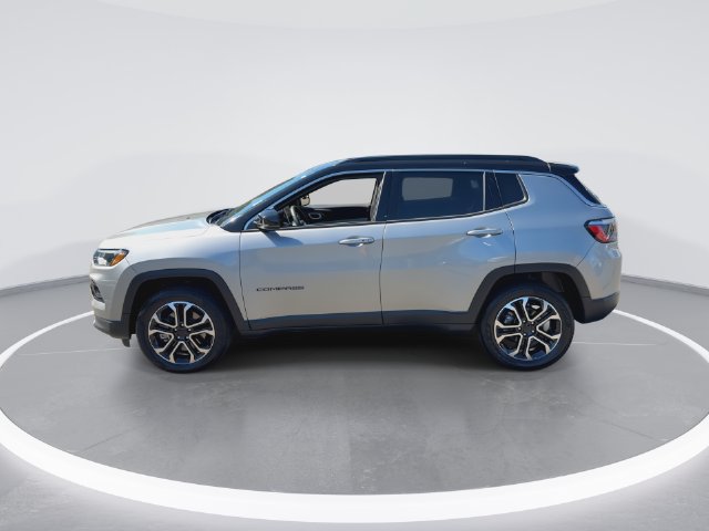 Used 2024 Jeep Compass Limited AWD/4WD image 5