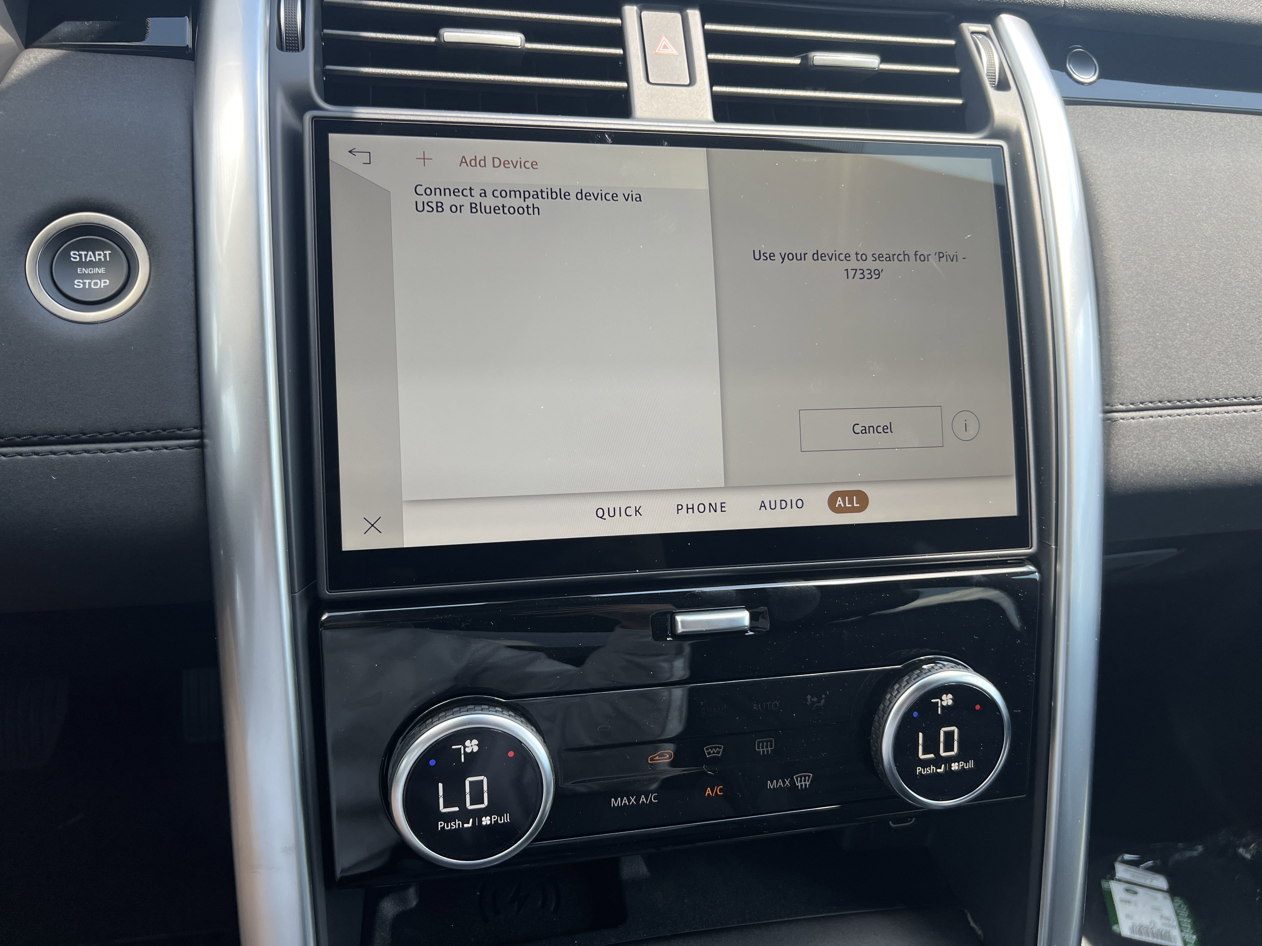 New 2025 Land Rover Discovery S image 19