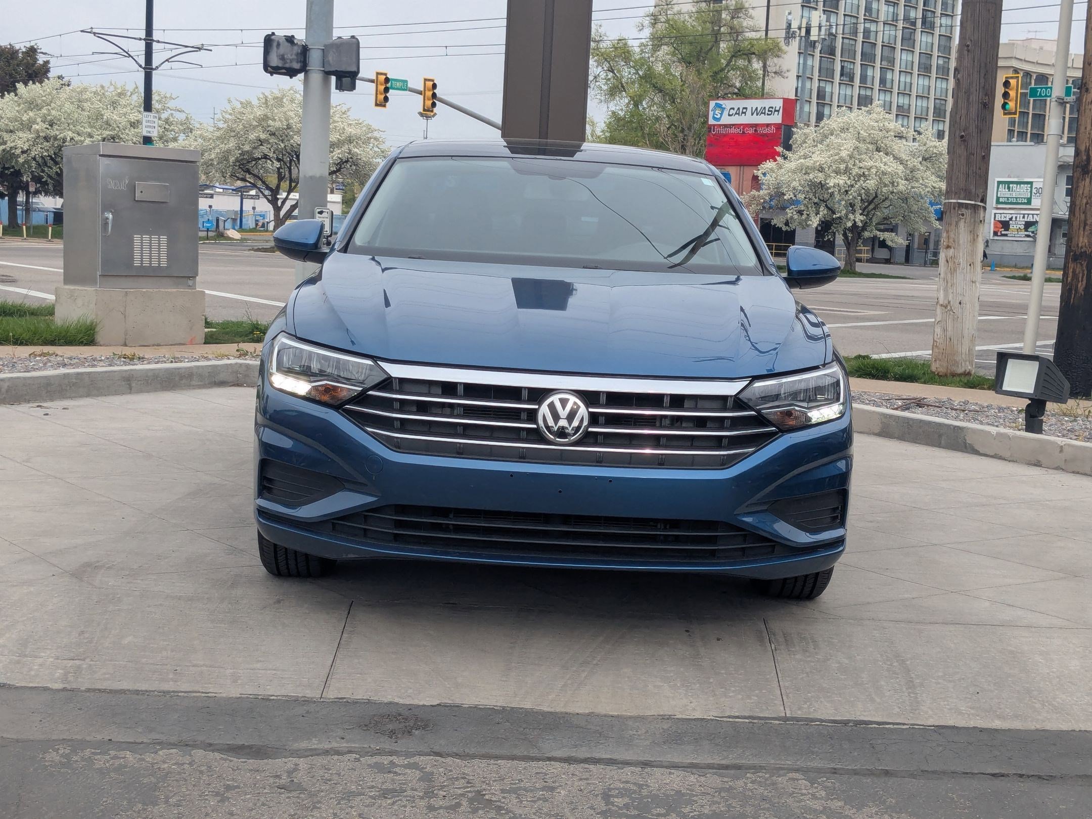 Used 2020 Volkswagen Jetta SE w/ SE Cold Weather Package image 10