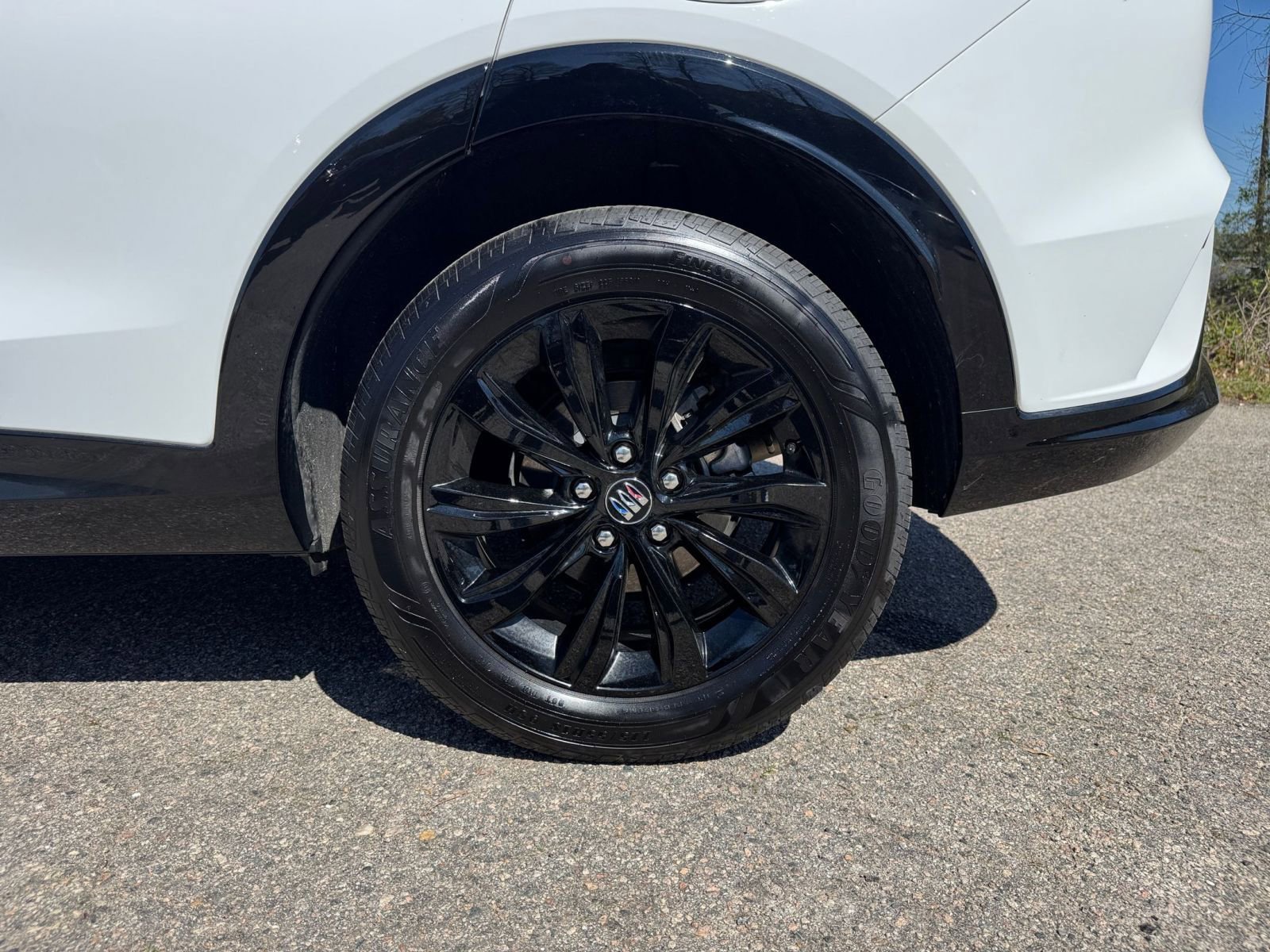 Used 2025 Buick Envista Sport Touring image 25