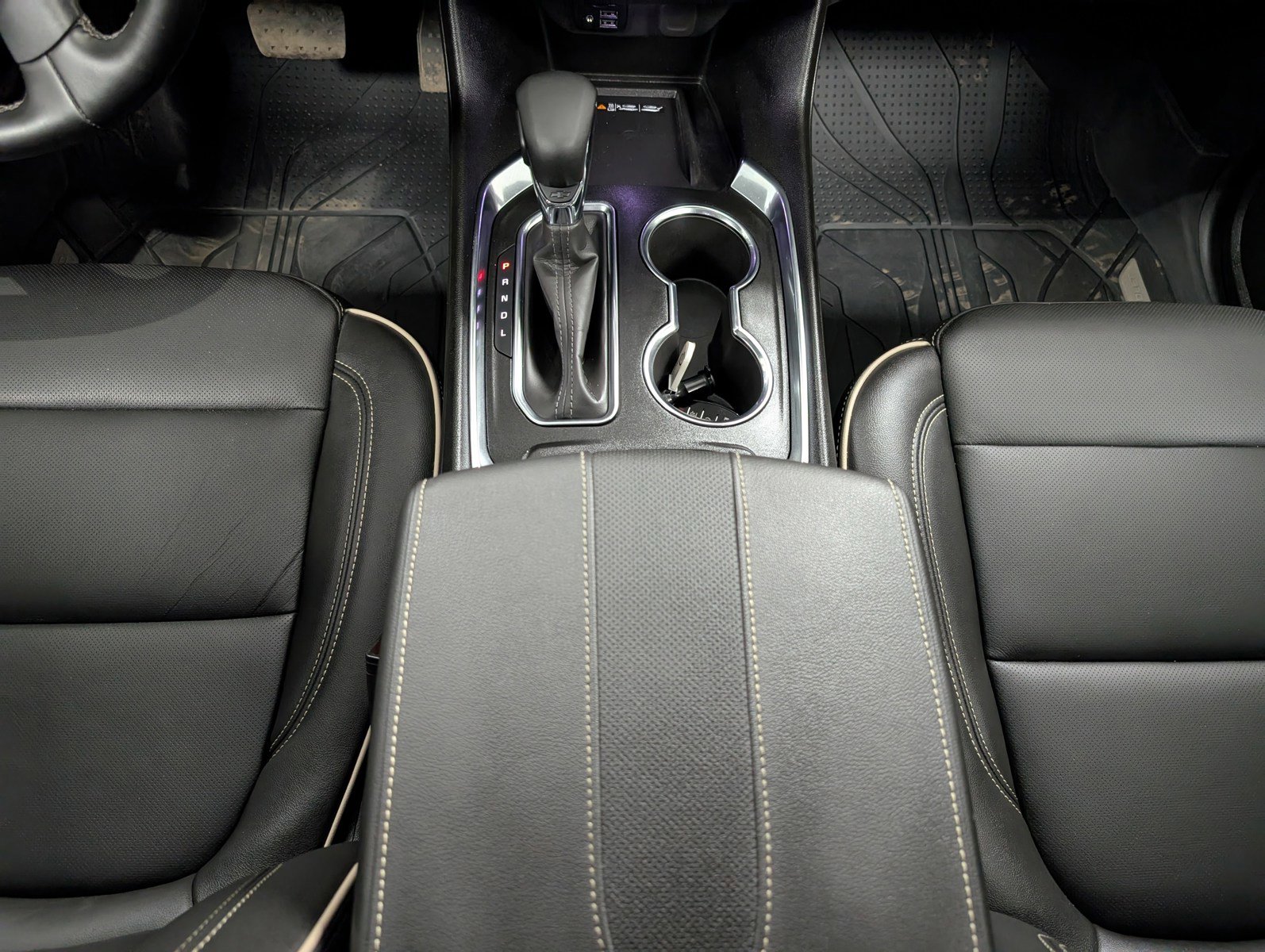 Used 2023 Chevrolet Traverse Premier image 15