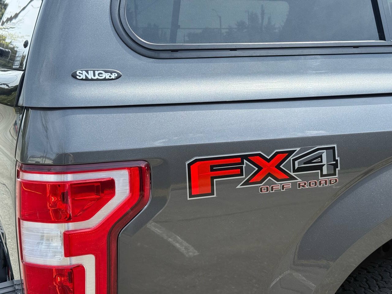 Used 2018 Ford F150 XLT w/ Equipment Group 302A Luxury AWD/4WD image 25
