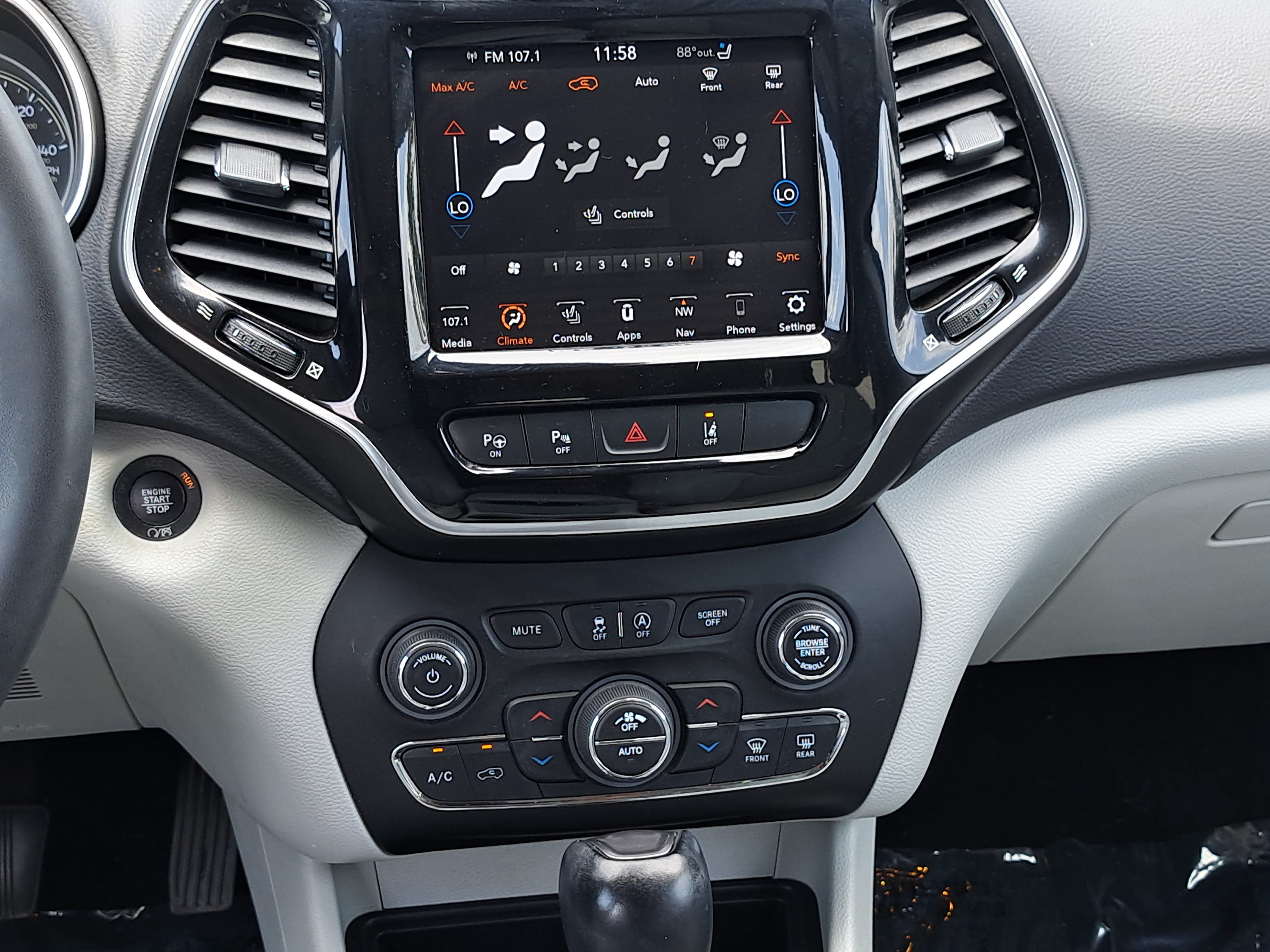 Used 2021 Jeep Cherokee Limited w/ Elite Package FWD image 20