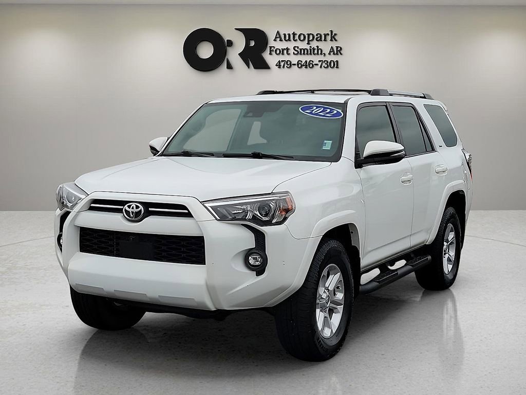 Used 2022 Toyota 4Runner SR5 Premium w/ Moonroof Package AWD/4WD image 2