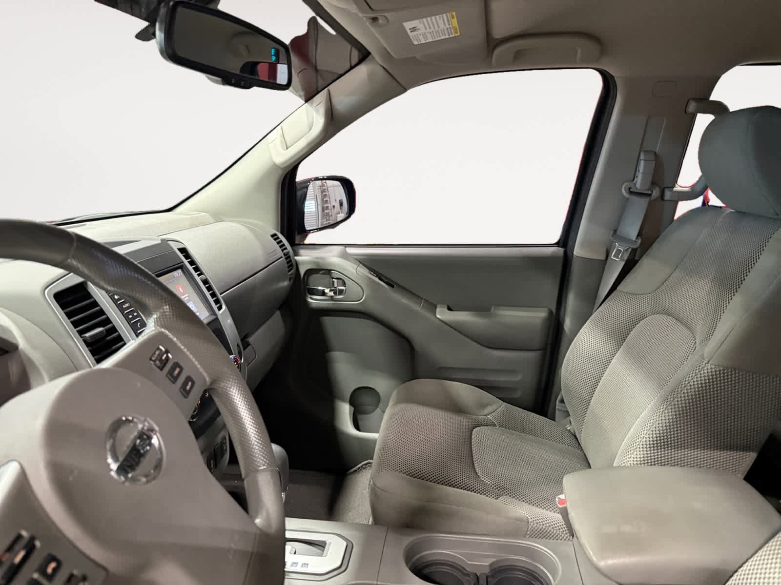 Used 2021 Nissan Frontier SV w/ Midnight Edition Floor Mats AWD/4WD image 10