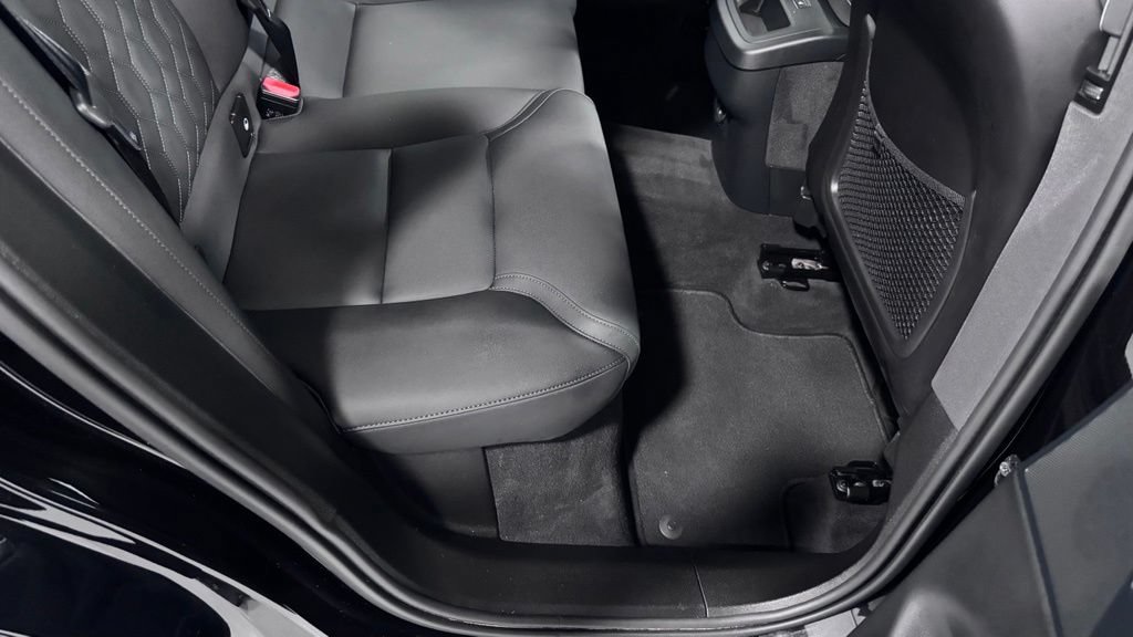 Certified 2026 Volvo XC60 B5 Plus AWD/4WD image 24