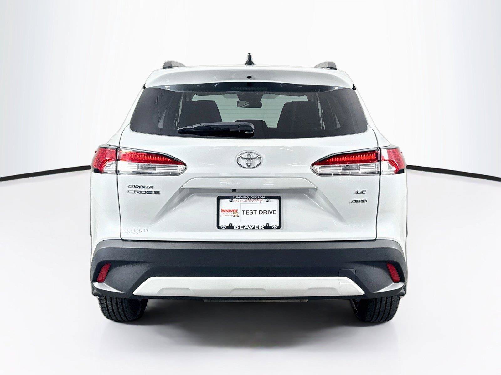 Used 2025 Toyota Corolla Cross LE w/ Moonroof Package AWD/4WD image 11