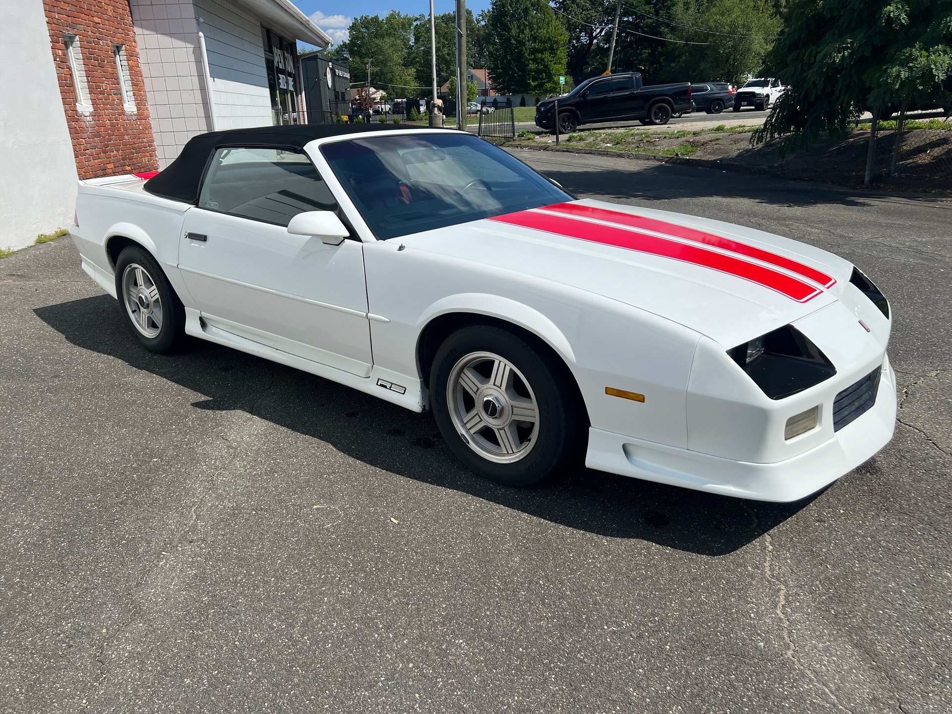 Used 1992 Chevrolet Camaro RS RWD image 11