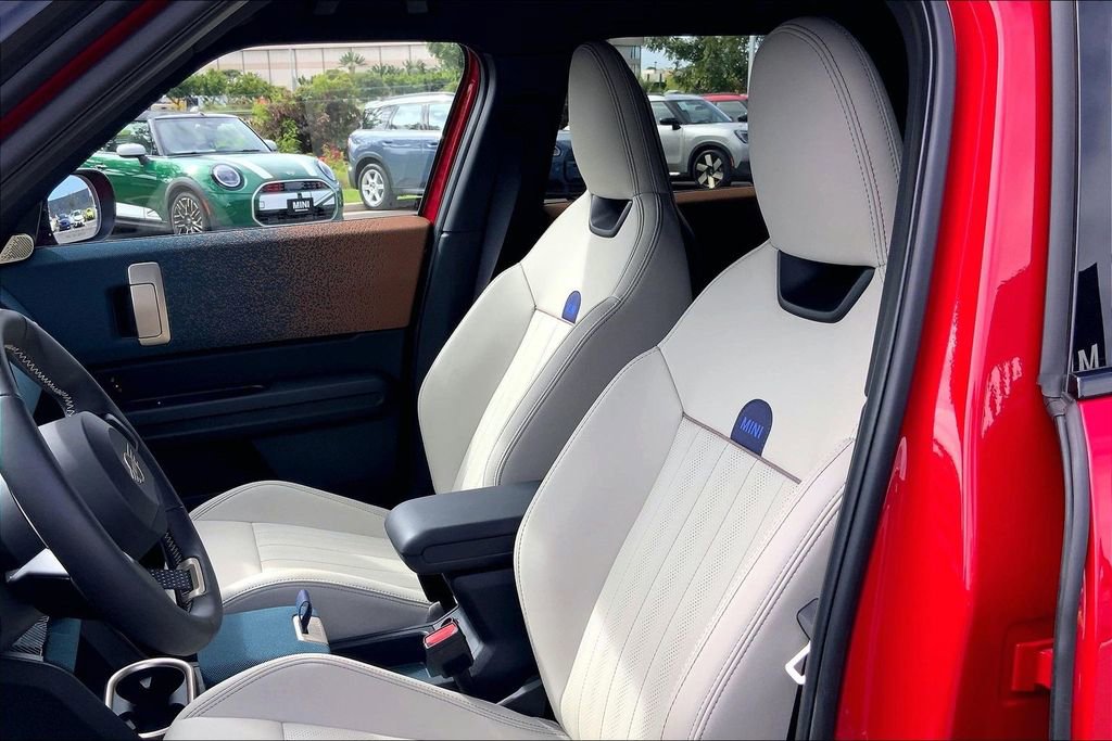 Certified 2025 MINI Cooper Countryman S w/ Comfort Package Max image 26