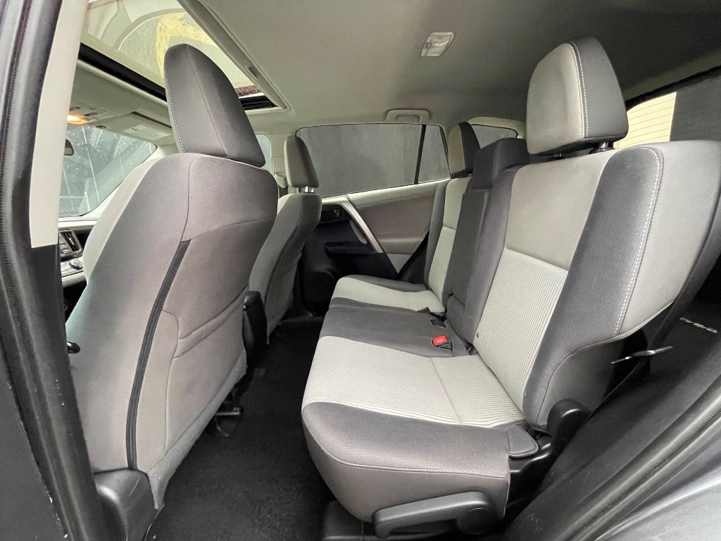 Used 2013 Toyota RAV4 XLE FWD image 30