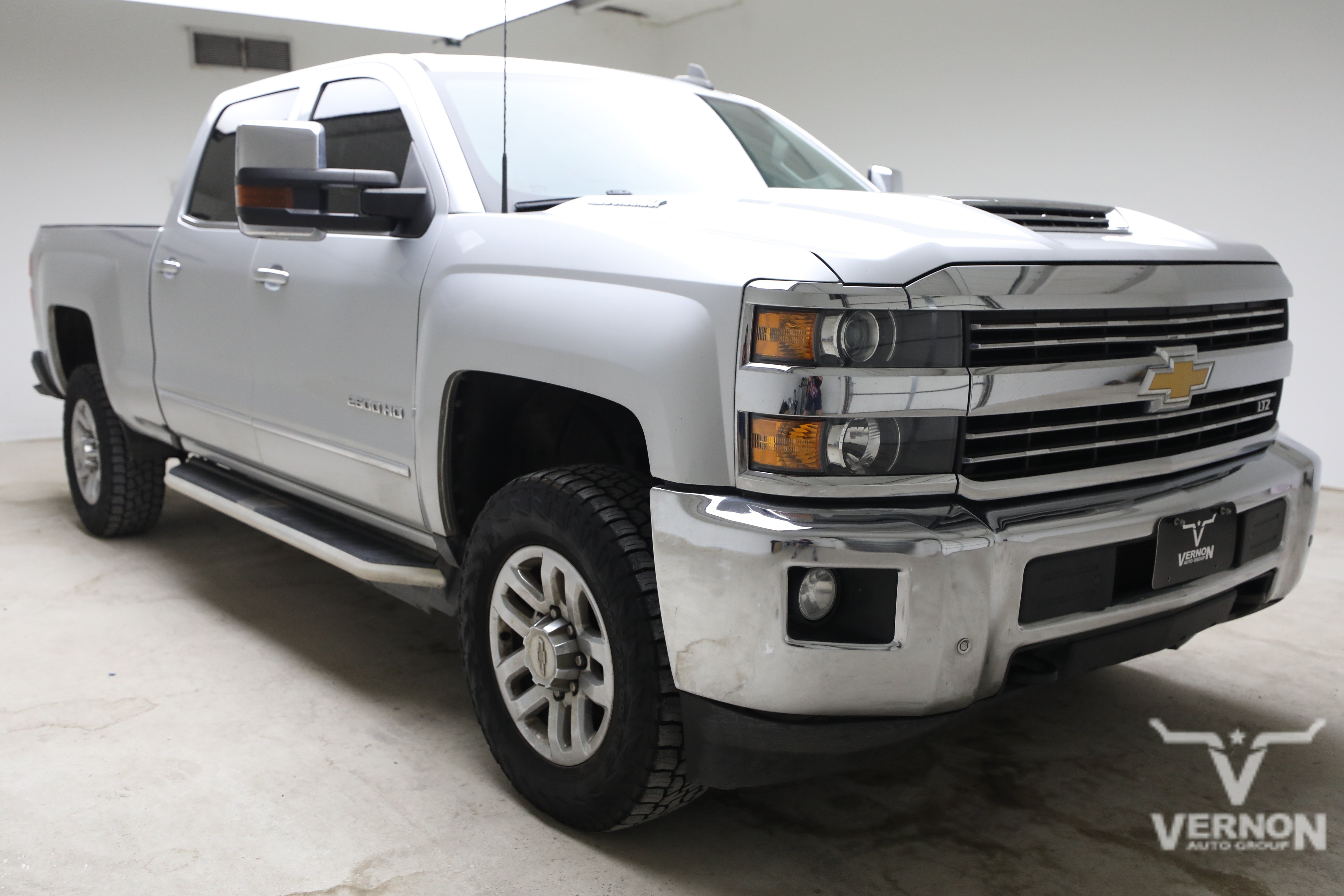 Used 2019 Chevrolet Silverado 2500 LTZ w/ Duramax Plus Package AWD/4WD image 7