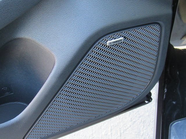 New 2026 Mitsubishi Outlander SEL FWD image 12