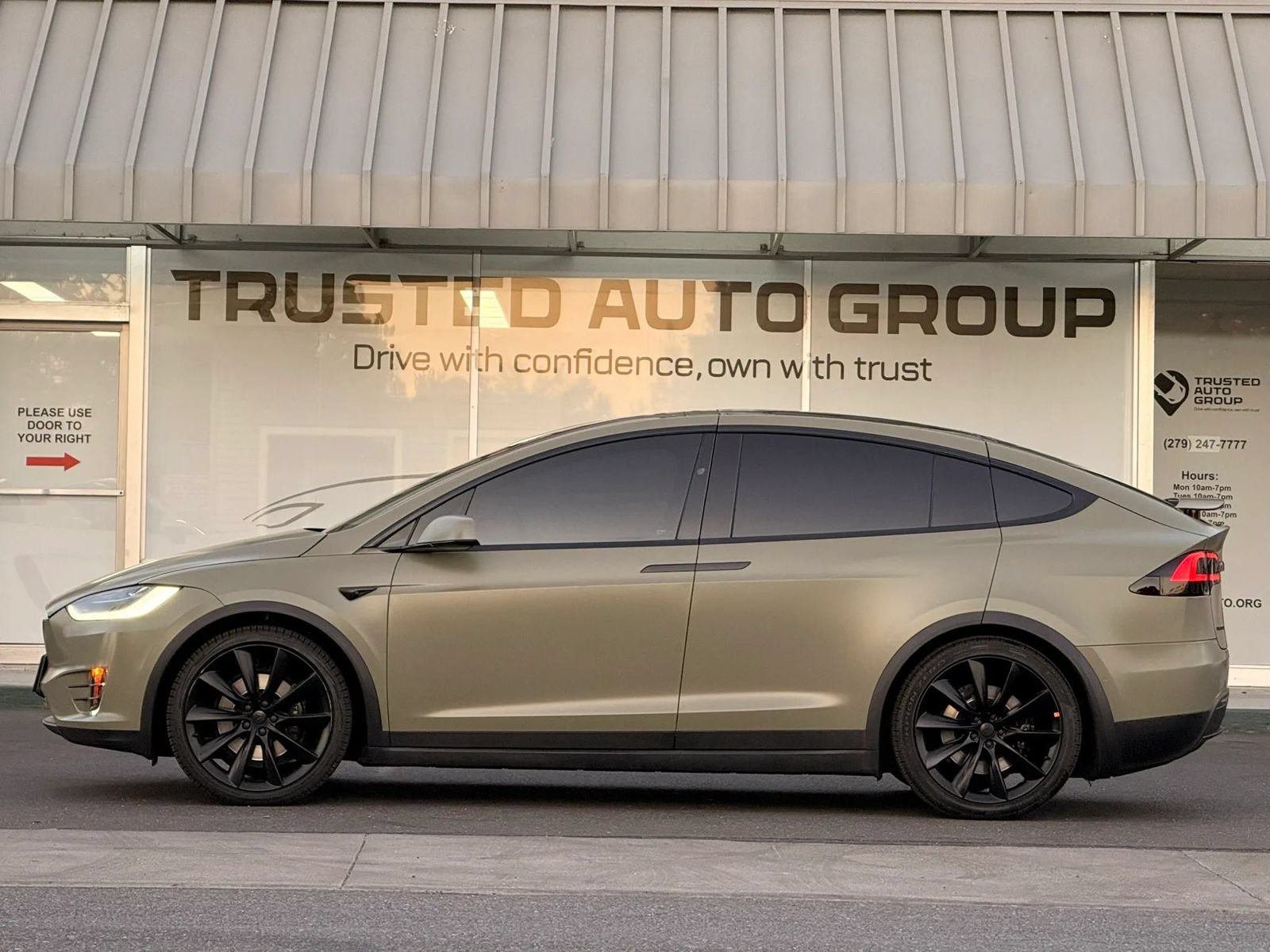 Used 2018 Tesla Model X P100D AWD/4WD image 6