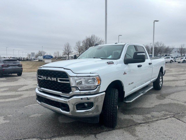 Used 2024 RAM 3500 Big Horn AWD/4WD image 3
