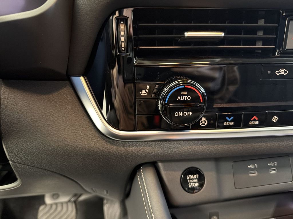 New 2026 Nissan Rogue Platinum AWD/4WD image 33