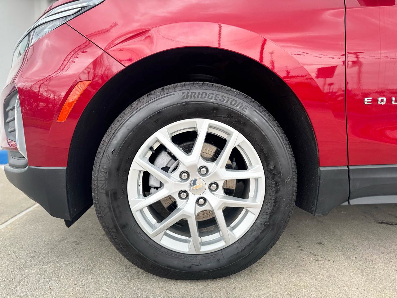 Used 2023 Chevrolet Equinox LT image 23