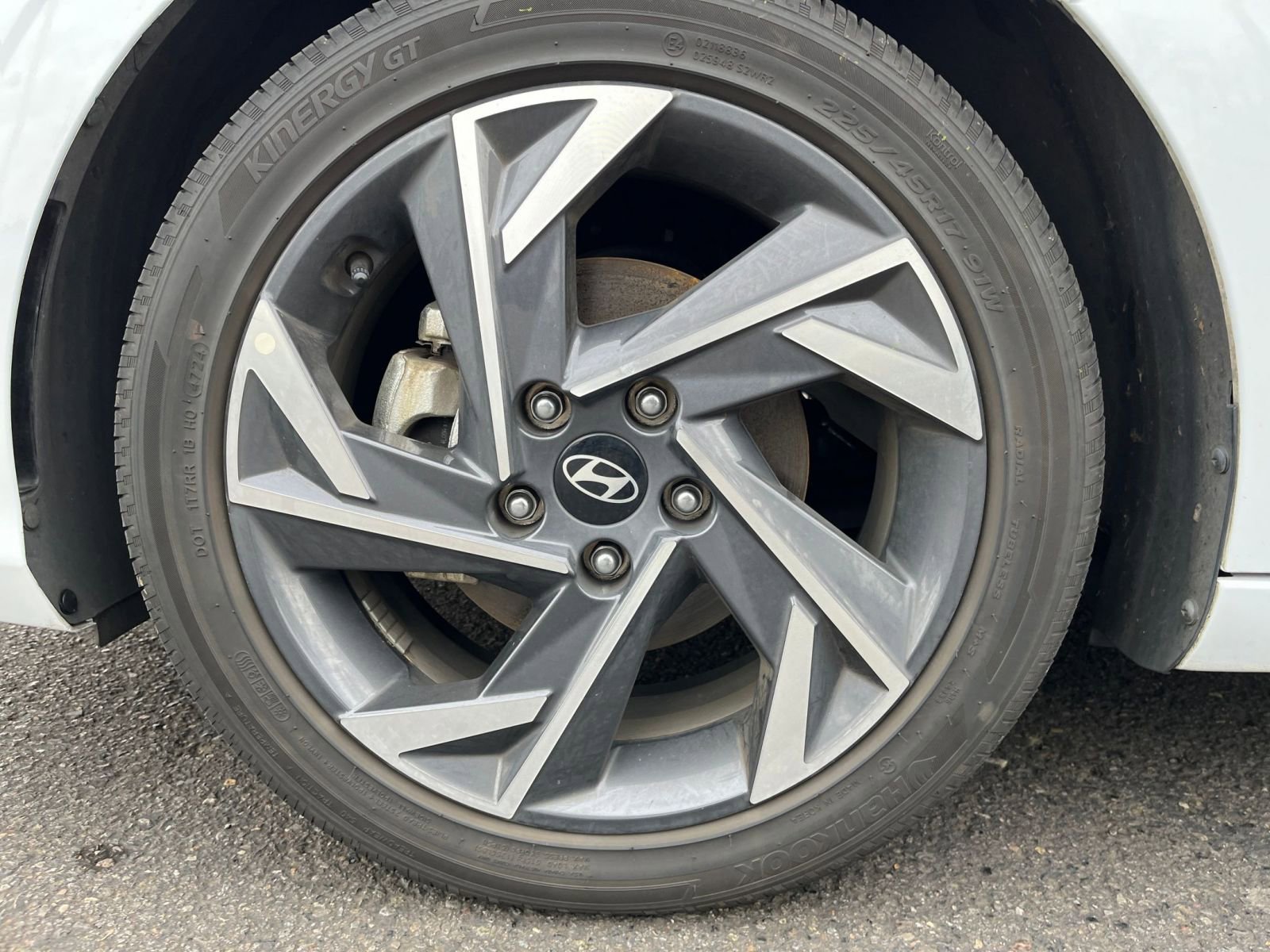 Used 2025 Hyundai Elantra SEL image 30