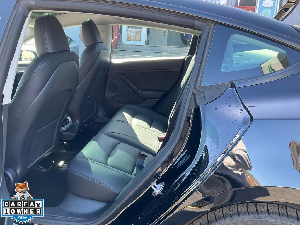 Used 2023 Tesla Model 3 Standard Range image 8