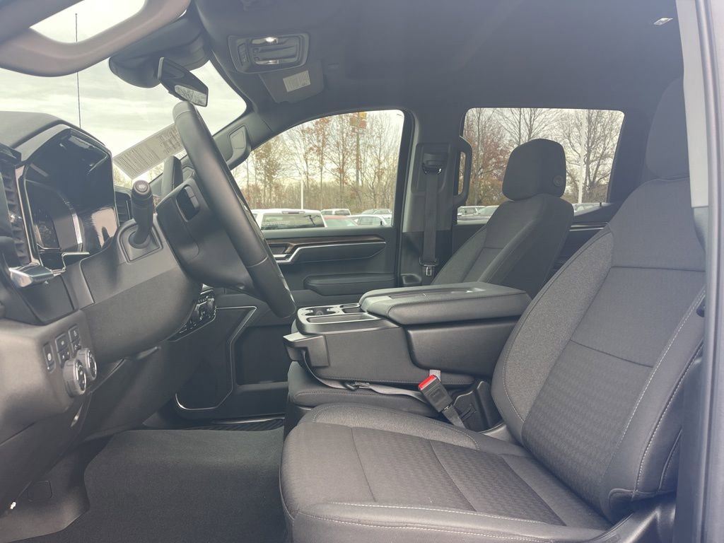 Used 2025 Chevrolet Silverado 1500 LT image 11