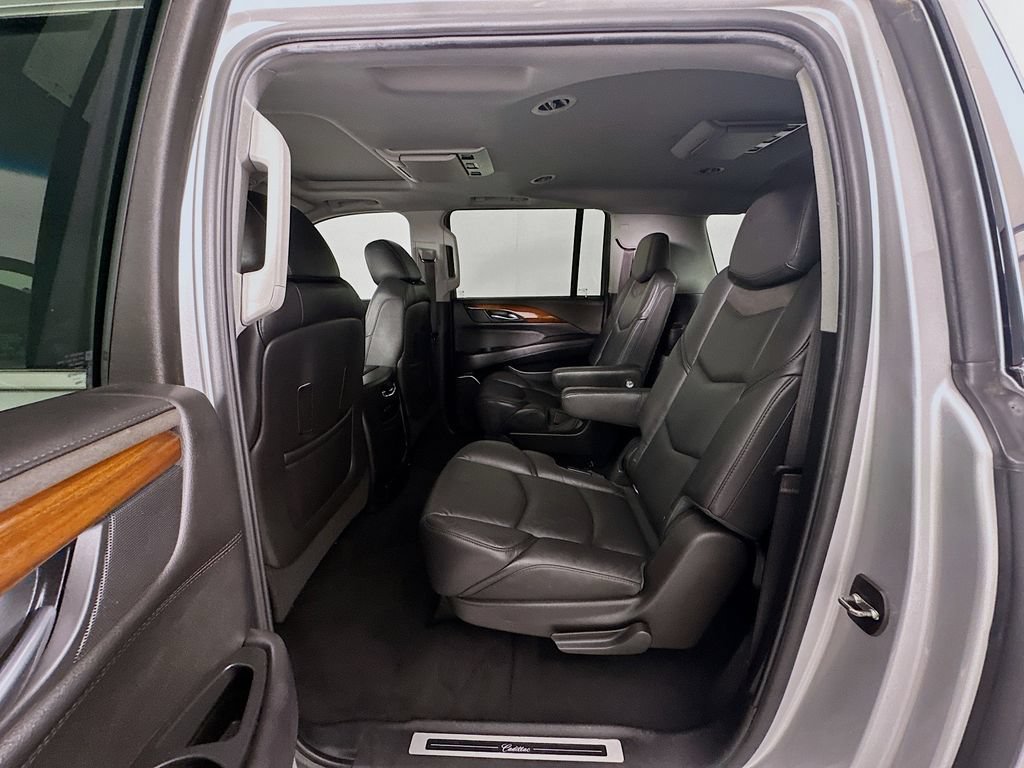 Used 2017 Cadillac Escalade ESV Luxury AWD/4WD image 26
