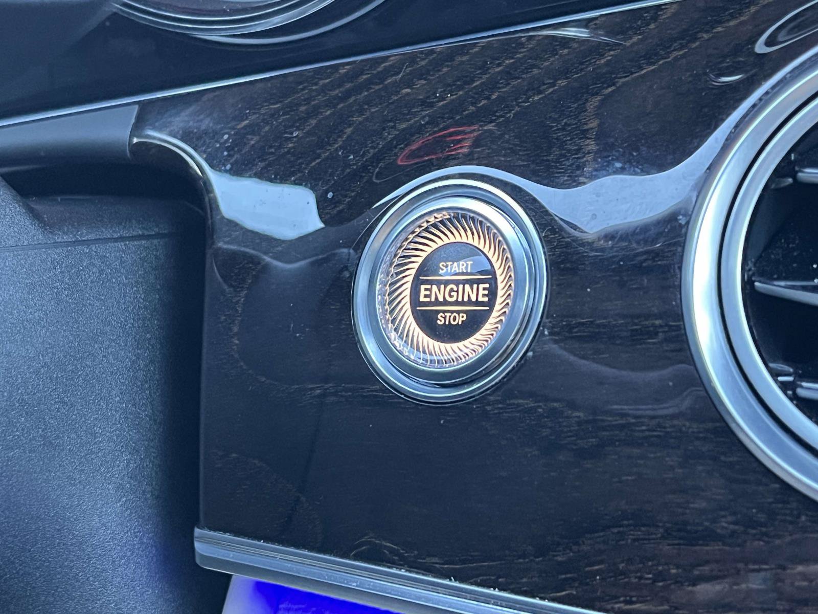 Used 2018 Mercedes-Benz E 300 image 26