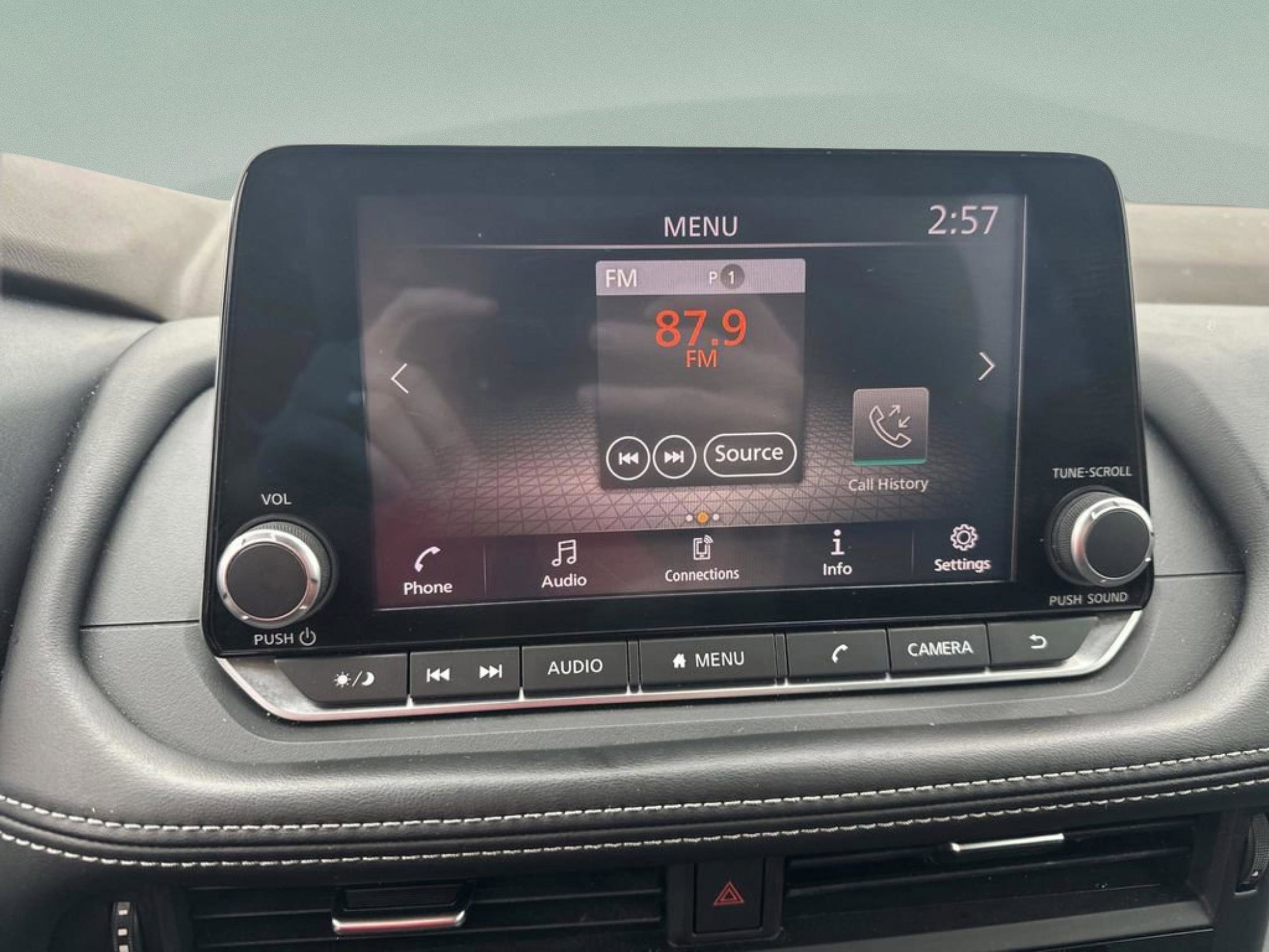 Used 2021 Nissan Rogue S image 26