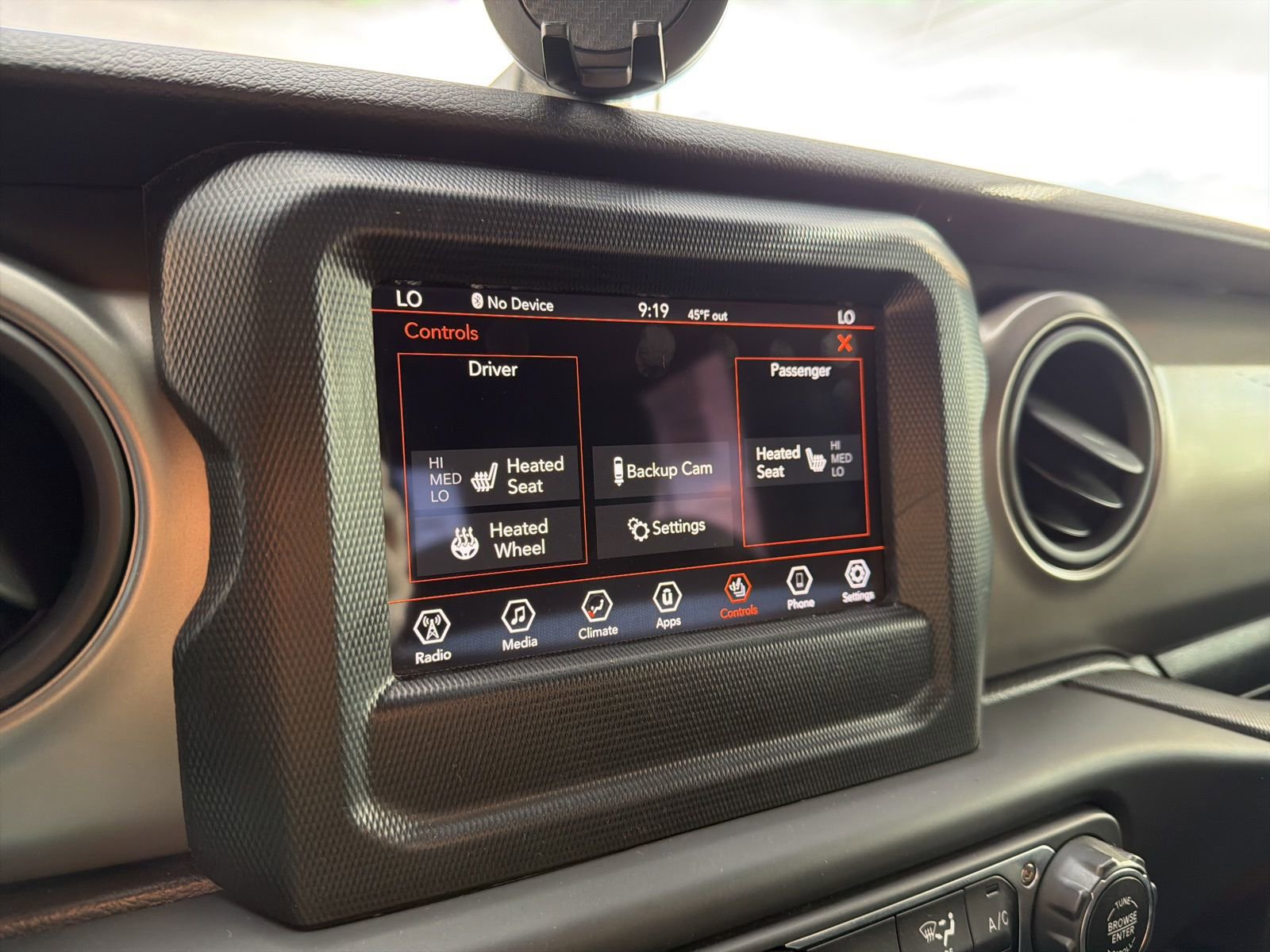 Used 2021 Jeep Wrangler Sport S image 37