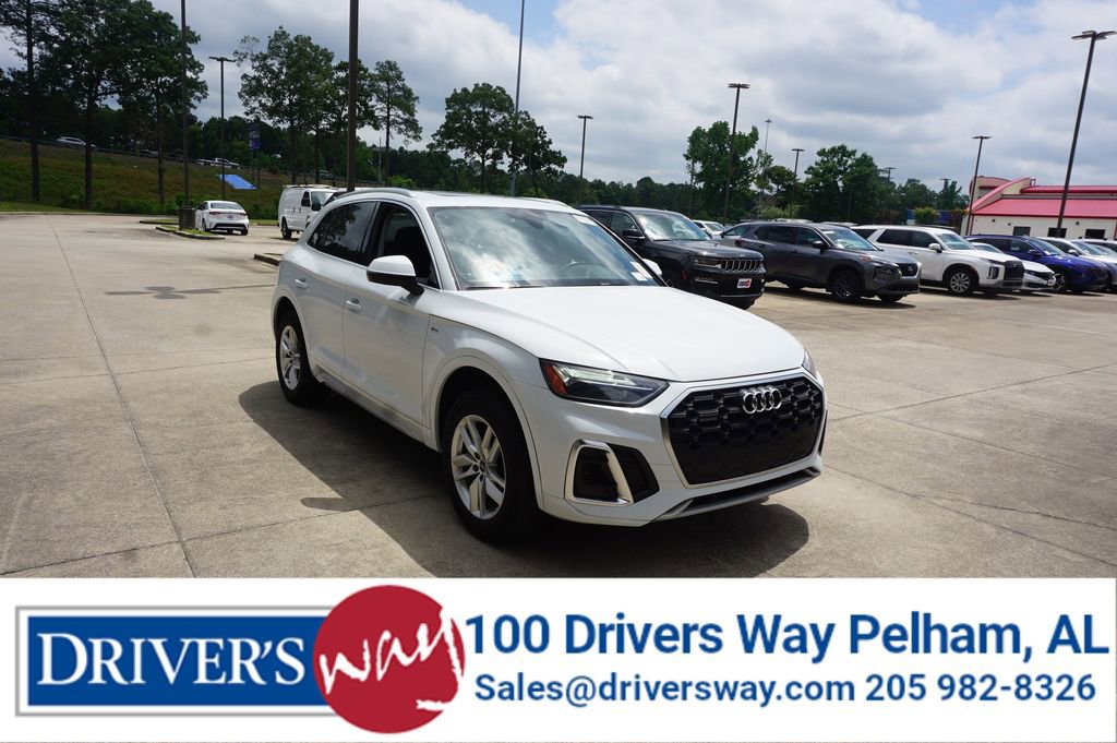 Used 2023 Audi Q5 2.0T Premium w/ Convenience Package AWD/4WD image 1