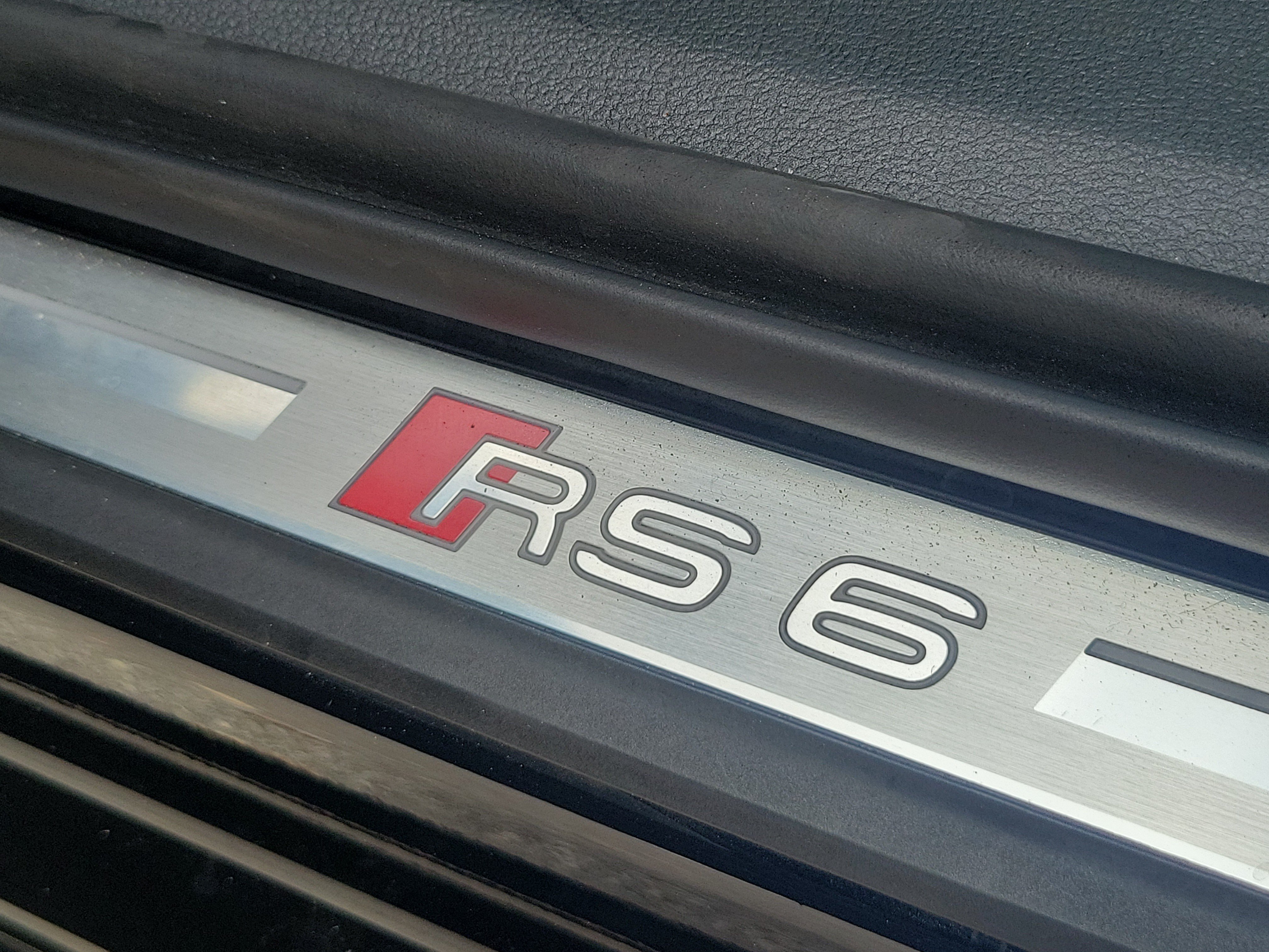 Used 2022 Audi RS 6 AWD/4WD image 23