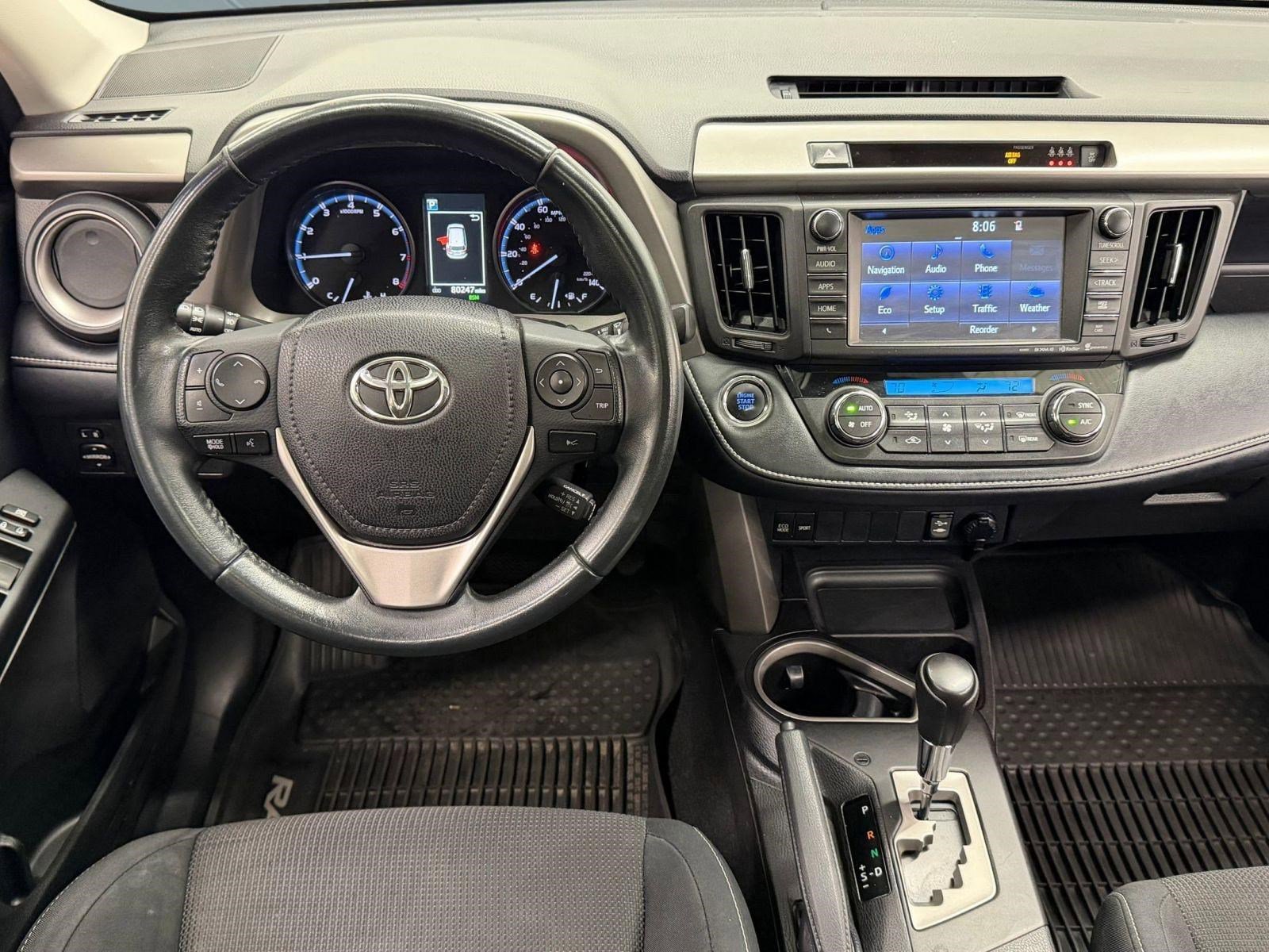 Used 2018 Toyota RAV4 XLE AWD/4WD image 22