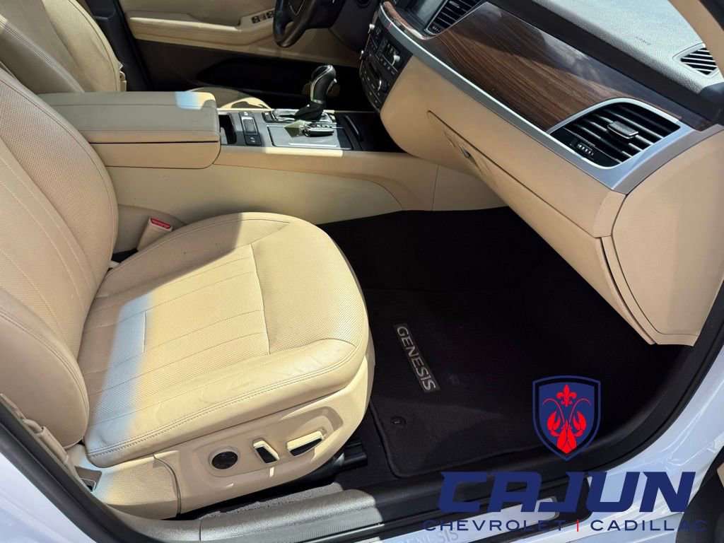 Used 2016 Hyundai Genesis 3.8 w/ Option Group 02 image 18