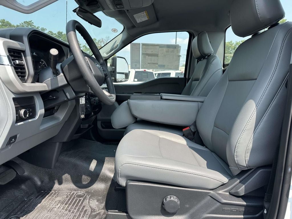 New 2026 Ford F250 XL w/ XL Driver Assist Package AWD/4WD image 10