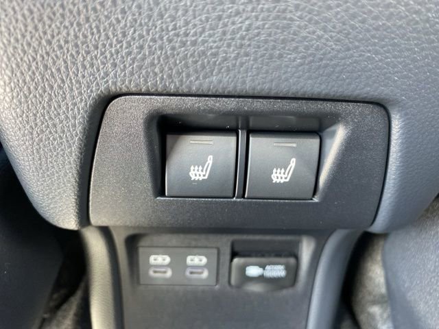 New 2025 Toyota Prius Plug-In Hybrid FWD image 2