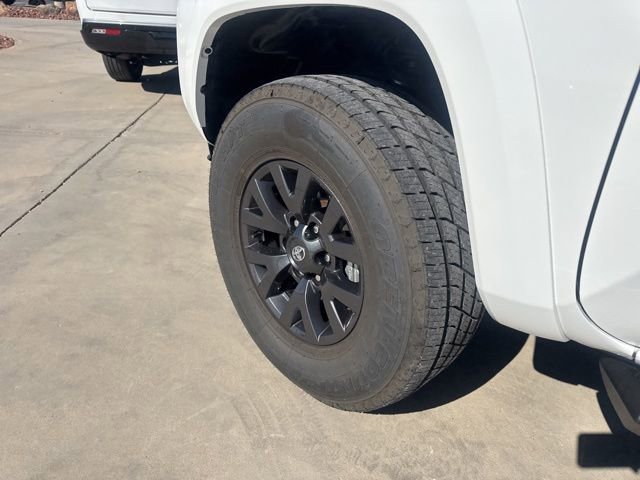 Used 2022 Toyota Tacoma SR5 image 7