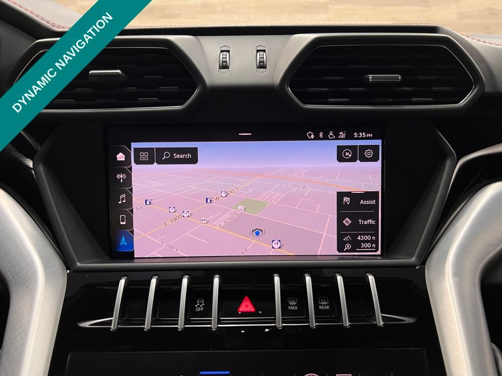 Used 2019 Lamborghini Urus AWD/4WD image 11