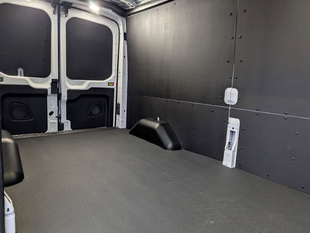 New 2026 Ford Transit 250 148 Medium Roof w/ Load Area Protection Package image 34