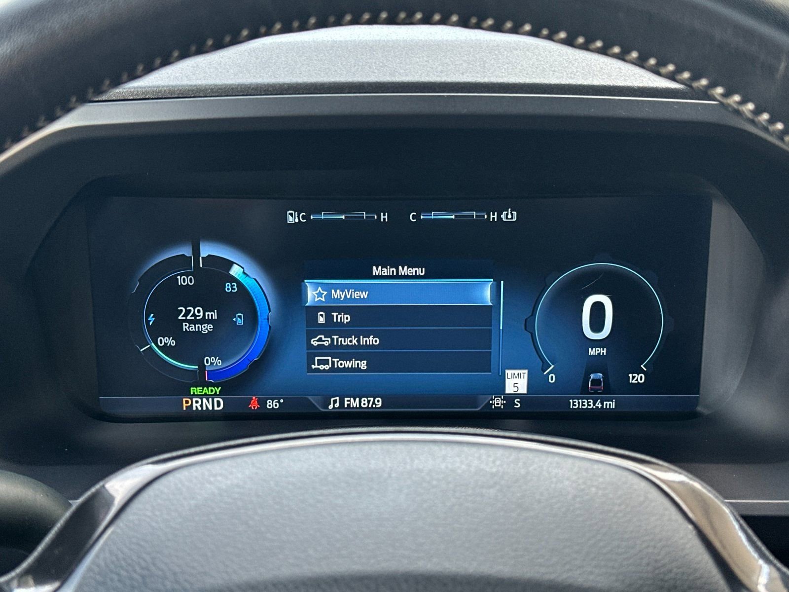 Used 2024 Ford F150 Lightning Platinum AWD/4WD image 31