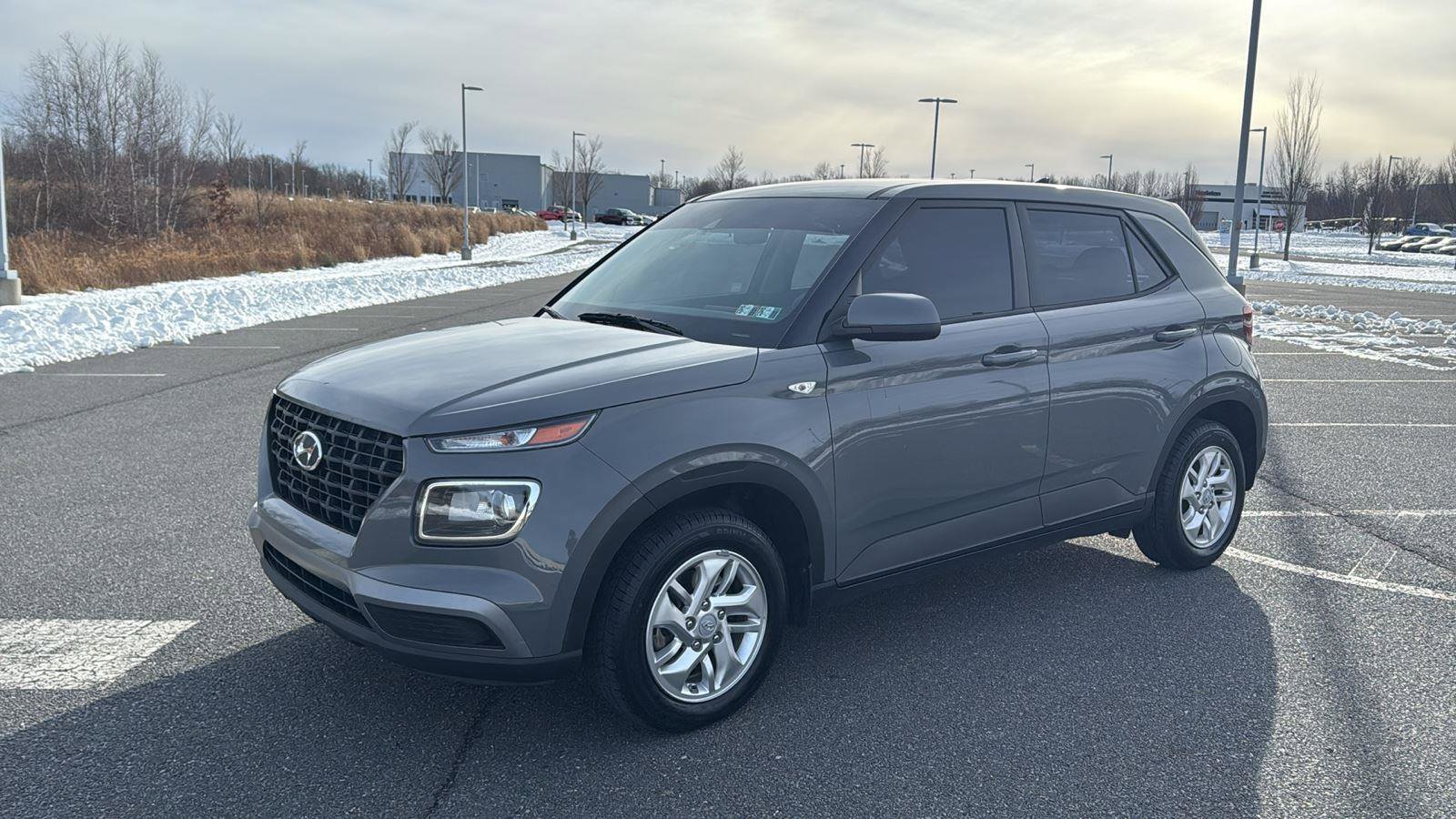 Used 2021 Hyundai Venue SE image 13