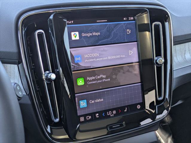 Used 2025 Volvo XC40 B5 Ultra w/ Climate Package image 16