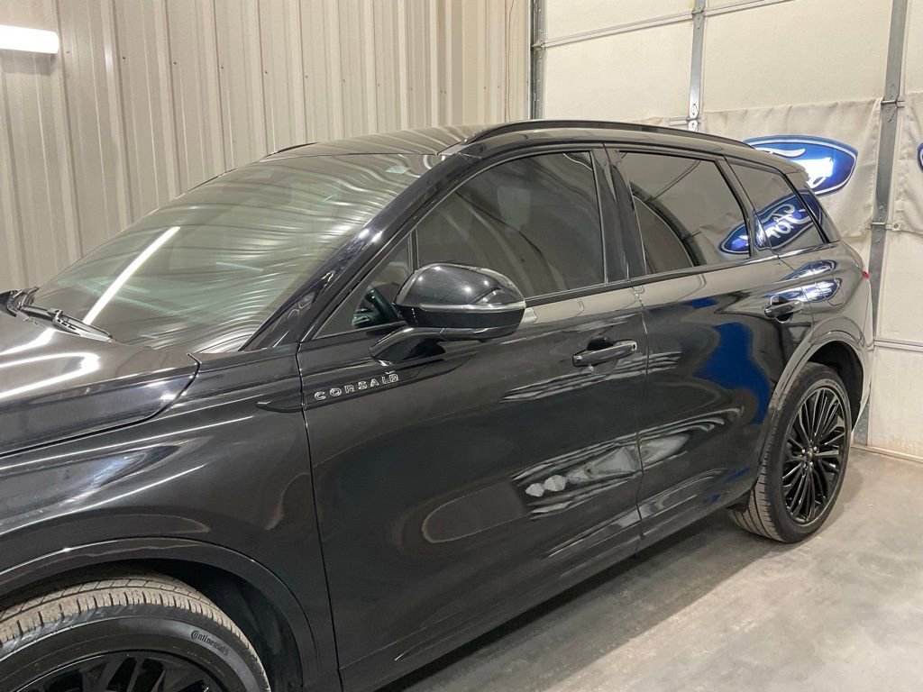 Used 2023 Lincoln Corsair Reserve w/ Equipment Group 201A image 5