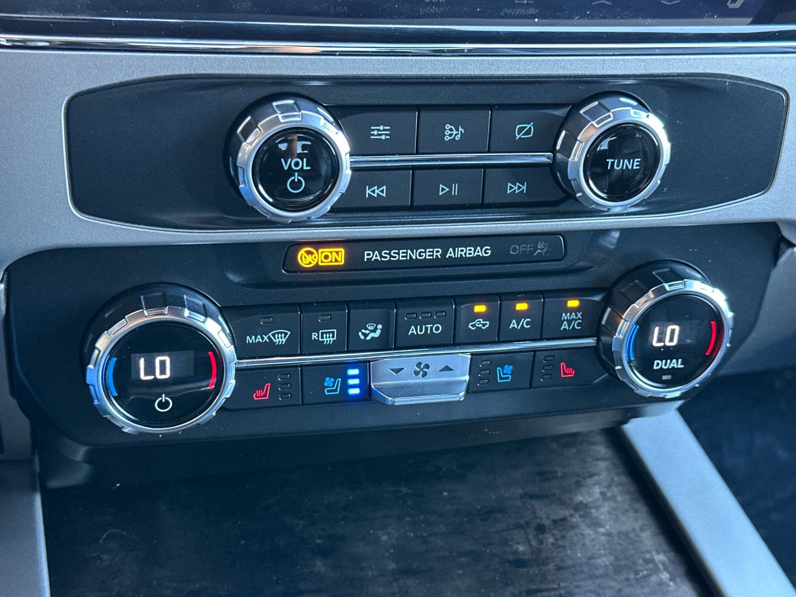 Certified 2022 Ford F250 Lariat w/ Lariat Ultimate Package image 20