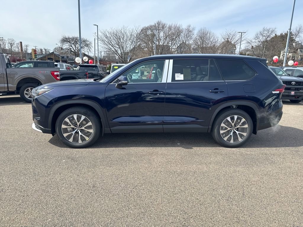 New 2026 Toyota Grand Highlander MAX Limited image 4