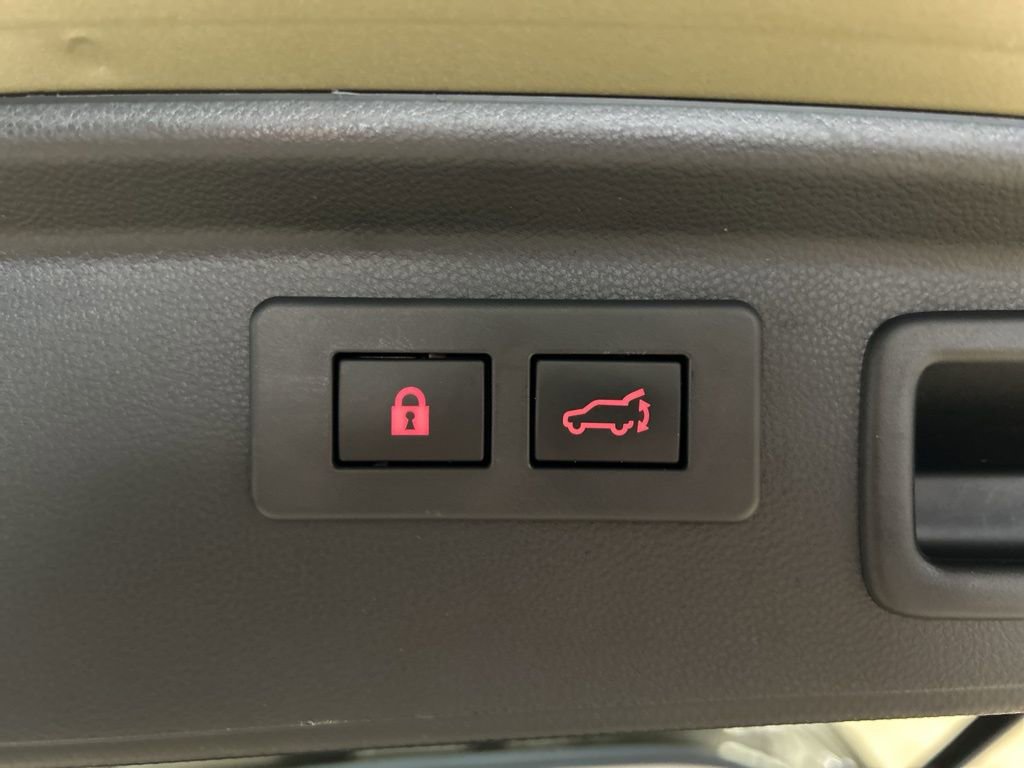 Used 2023 Subaru Forester Premium image 14