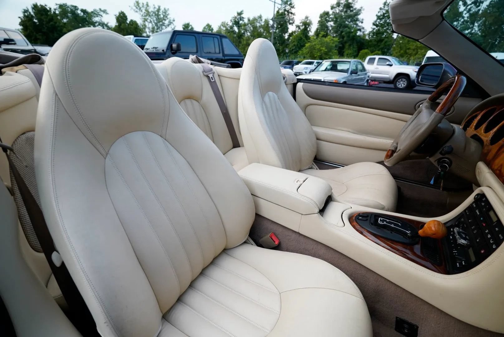Used 1997 Jaguar XK8 Convertible RWD image 40